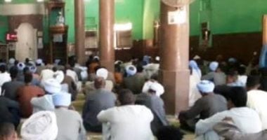 محافظ أسوان يتابع تنظيم 18 فعالية من جلسات الدوار