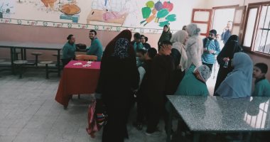 جامعة القناة تجرى 293 كشفا طبيا على طلاب مدرسة التربية الفكرية بالإسماعيلية