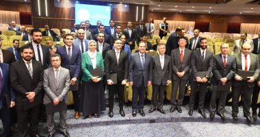 افتتاح مركز التميز الخاص بكفاءة الطاقة والأداء التشغيلى بقطاع البترول