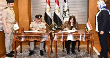 قوات الدفاع الشعبى توقع بروتوكولى تعاون مع وزارتى التعليم والهجرة