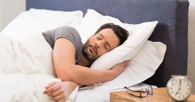3 أبراج ملوك النوم.. الحوت يهرب به من الواقع والميزان عشان جماله
