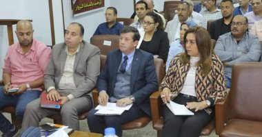 محافظ دمياط تتابع الموقف التنفيذى لمشروعات "حياة كريمة" فى مركز كفر سعد