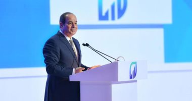 الرئيس السيسى بالمؤتمر الاقتصادى: عاوزين البلد تطلع لقدام؟ يبقى لازم كلنا نحشد ونشتغل.. ويؤكد: أنا بسمع عن البلد دى من 50 سنة.. وبتابع كل حاجة.. ويوجه الحكومة بعدم تحميل المواطن أعباء إضافية خلال الفترة المقبلة
