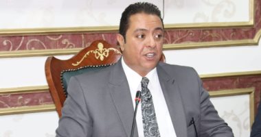 فن الإتيكيت والمراسم خلال اليوم الثانى لإعداد الطلاب المنظمين لأسبوع الفرانكفونية