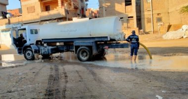 حملات نظافة ورفع آثار الأمطار وتمهيد الطرق بمدن كفر الشيخ.. صور