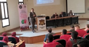 مكافحة المخدرات بسوهاج تعقد ندوات توعوية بأخطار التعاطى لطلاب المدارس.. صور