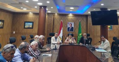 مدير "تعليم القليوبية" تترأس اجتماع مجلس الأمناء لتقديم الدعم للمدارس