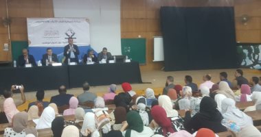 تنسيقية شباب الأحزاب تعقد جلسة نقاشية حول الحوار الوطنى بجامعة دمنهور.. صور