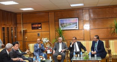 رئيس جامعة أسيوط يستقبل سفير اليابان لبحث سبل توطيد أواصر التعاون المشترك