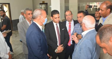 محافظ القليوبية يتفقد أعمال فرش أثاث مجمع الخدمات المتكامل بشبين القناطر