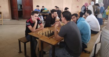 انطلاق دورى الشطرنج على مستوى الكليات بجامعة بنها