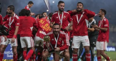 أبطال السوبر يتحدثون بعد الفوز على الزمالك.. عبد المنعم: سعيد بتحقيق أول ألقابى مع الأهلي.. طاهر: التتويج باللقب مجرد بداية.. سافيو: سجلت أهم أهدافى.. كريم فؤاد: التركيز كلمة السر..والسولية: الجمهور مفتاح الفوز