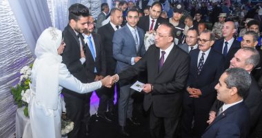 3 محافظين يشاركون فى حفل زفاف جماعى بالغربية لـ120 شاب وفتاة.. صور 