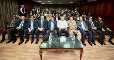 وزير السياحة يعقد الملتقى الأول للقيادات العليا والوسطى والهيئات التابعة