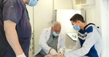تقديم الخدمات الطبية والعلاجية لـ1914 حالة خلال قافلة طبية بقرية طهنا في المنيا