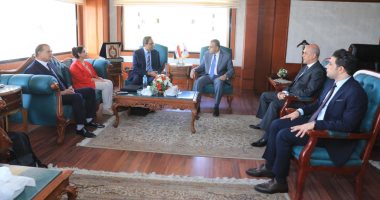 محافظ سوهاج يستقبل وفد المكتب التنسيقي لبرنامج التنمية المحلية بصعيد مصر