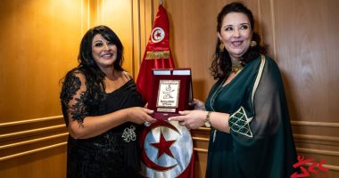 وزيرة الثقافة التونسية تكرم هالة صدقى فى قرطاج بتونس.. صور