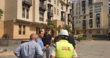 وزير الإسكان يتابع الموقف التنفيذى لمشروع تطوير منطقة سور مجرى العيون