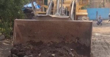 رفع كفاءة طرق "المسابك والأربعين" بمركز أوسيم فى الجيزة.. صور