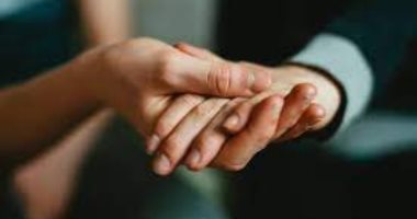 نصائح نفسية تساعدك على تقديم الدعم لمريض السرطان 