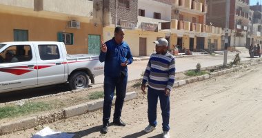 رئيس مدينة الطود يتابع تسوية الطريق وتجميل الطود الجديدة.. صور