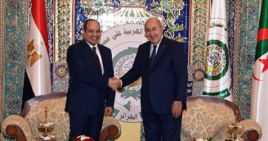 الرئيس السيسى يلقى كلمة مهمة فى القمة العربية بالجزائر غدا.. رفض التدخل الخارجى فى شئون الدول العربية.. وحل القضية الفلسطينية.. و"سد النهضة" أبرز المحاور.. ومتحدث الرئاسة: لأول مرة جلسة تشاورية بين القادة العرب