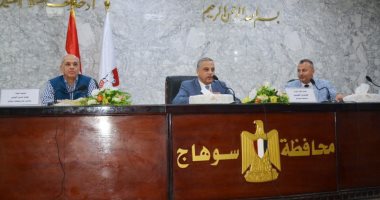 محافظ سوهاج يلتقى وفدا من كلية الهندسة جامعة عين شمس فى إطار إعداد مشروعات التخرج