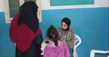 الكشف والعلاج المجانى لـ581 مريضا فى قافلة طبية ضمن حياة كريمة بدشنا