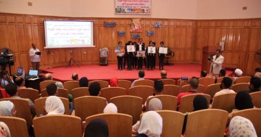الجامعة التكنولوجية بالأقصر تشارك بندوة عن تغيرات المناخ بمدينة طيبة.. صور