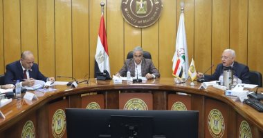 القوى العاملة: 2 مليار و162 مليون جنيه إعانات لعمال 3962 منشأة متعثرة 
