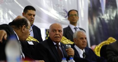نقيب الاجتماعيين: نطالب فى الحوار الوطنى بتغيير تشريعات النقابة لتعاصر الزمن 