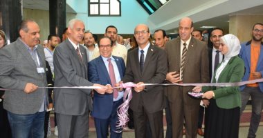 رئيس جامعة أسيوط يدعو الشباب لاستثمار طاقاتهم فى بناء الوطن وعدم الانصياع للشائعات