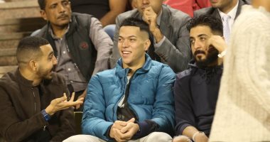 إمام عاشور يعيد لون شعره لطبيعته ويؤازر الزمالك أمام إنبي