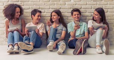 أخلاقنا الجميلة.. 5 طرق تساعد ابنك المراهق للتخلى عن العناد