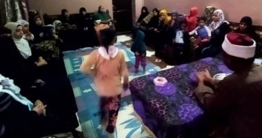 تنظيم 55 من جلسات الدوار وتوعية لأهالى 20 قرية بحياة كريمة فى أسوان