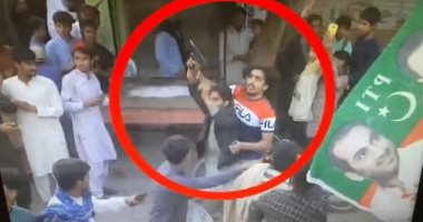 أهم الأخبار العالمية والعربية حتى منتصف الليل.. بابا الفاتيكان يدعو لتحويل الإنفاق العسكرى عالميا لاستثمارات تحارب الفقر.. غواصة نووية روسية تطلق صاروخا باليستيا.. ومحاولة اغتيال رئيس وزراء باكستان السابق
