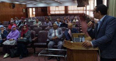 ورشة عمل تدريبية لكيفية إعداد بنوك الأسئلة لتحقيق التطوير بجامعة المنيا