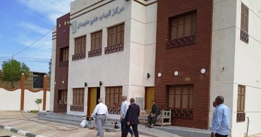 "حياة كريمة" عمل متواصل بكل القطاعات.. المبادرة تجعل قرية الكاجوج بكوم أمبو بأسوان في أبهى صورة.. مجمع خدمات حكومية يخدمة 39 ألف نسمة.. الانتهاء من مشروعات وحدات طب الأسرة ومحطة الصرف ومكتب بريد سلوا قبلى.. صور