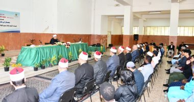وزير الأوقاف للطلاب الوافدين: علينا ترجمة ما نتعلمه لسلوك عملى فى واقع الحياة