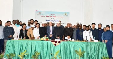 وزير الأوقاف يلتقى بالطلاب الوافدين بمعسكر أبى بكر الصديق بالإسكندرية