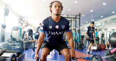 تجهيزات خاصة للاعبى الهلال السعودى 