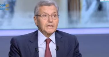 حسين أباظة لـ"العاشرة": الكوكب فى خطر والعالم تأخر فى مواجهة تغير المناخ