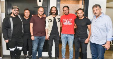 "همشي" الأغنية الدعائية لفيلم "جروب الماميز" بصوت بهاء سلطان بتوقيع المالكي