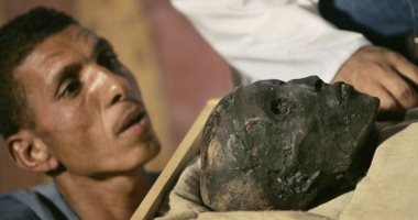 كيف كان شكل توت عنخ آمون؟.. طوله 167 سنتيمترا واستخدم عصا للمشى وأصيب بالملاريا
