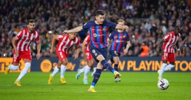 ليفاندوفسكى يعود مع برشلونة أمام ريال بيتيس بالدورى الإسبانى 1 فبراير
