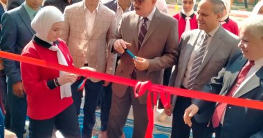 محافظ كفر الشيخ يفتتح المدرسة الثانوية الصناعية النسيجية للبنات بفوة.. صور