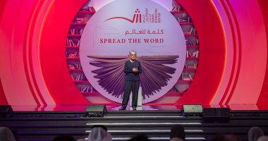 المؤلف الهندى للكتب الأكثر مبيعًا: القراءة تعالج التوتر والضغط العصبى