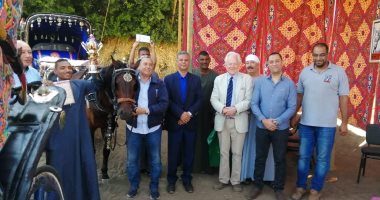 مدير بيطرى الأقصر يشارك بحفل اختيار أجمل حصان وعربة حنطور بالمحافظة.. صور