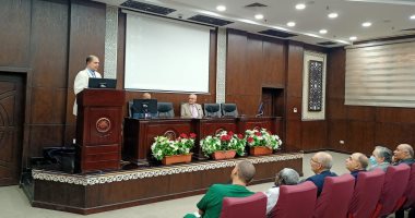 معهد القلب يستضيف خبيرا عالميا لتطبيق أحدث تقنية لزراعة الصمام الأورطى