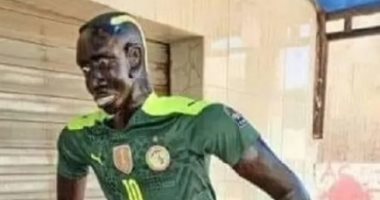 ساديو مانى أحدث المنضمين لقائمة أغرب تماثيل نجوم الكرة فى العالم
